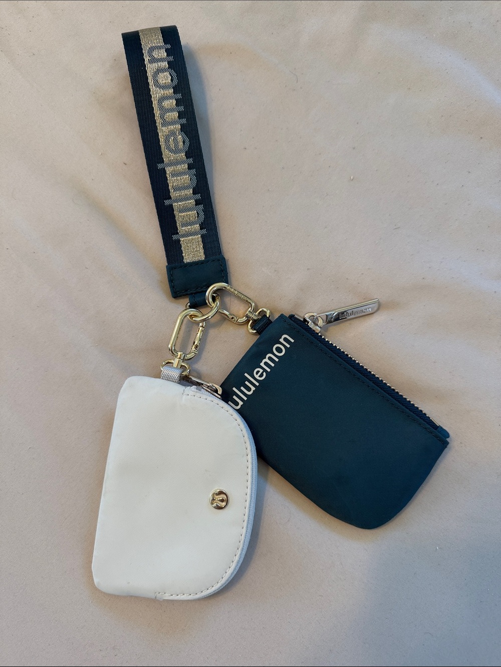 Lululemon Navy Wristlet Key Pouch with White Coin Case